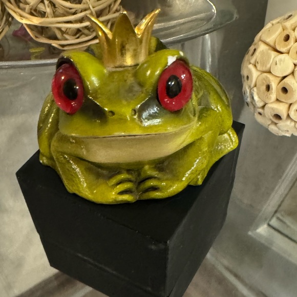 VERY RARE! Windstone Editions FROG PRINCE - Picture 7 of 9